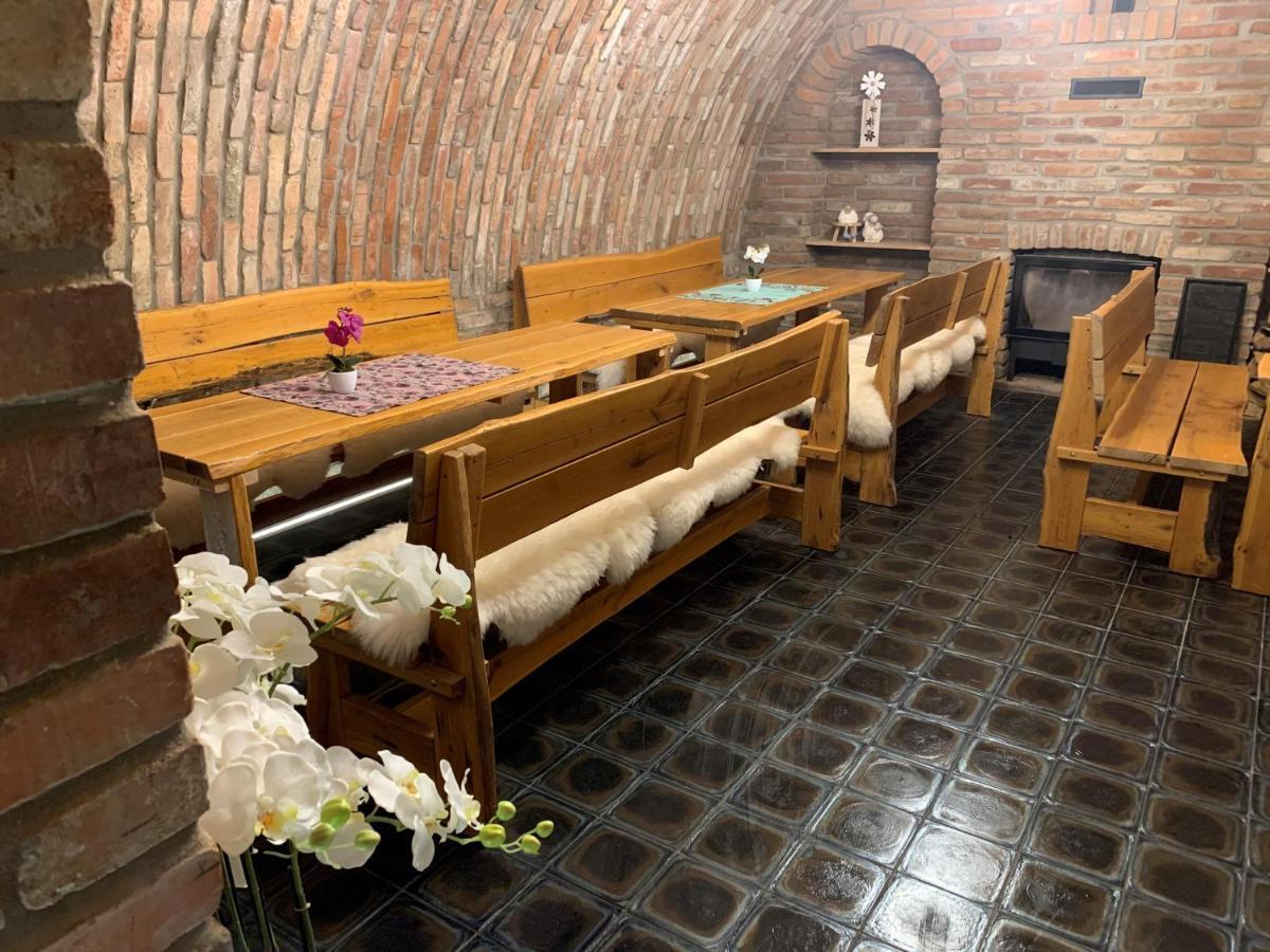 Willa Ubytovani U Lisaka Foxe Bulhary Zewnętrze zdjęcie
